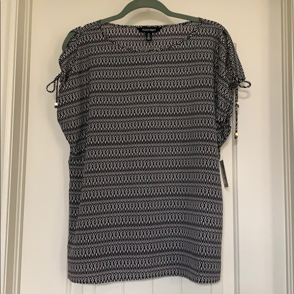 Ellen Tracy brand new summer top
